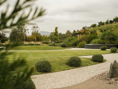 photo-1668120089662-42642838cfef